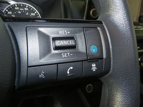 Certified 2023 Nissan Rogue SV FWD image 29