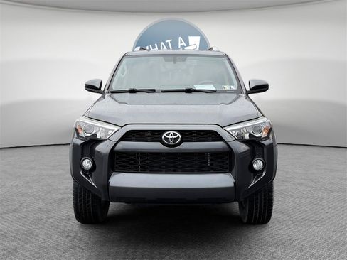Used 2018 Toyota 4Runner SR5 image 9