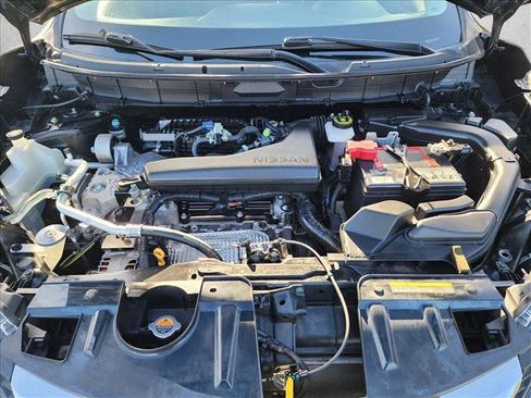 Used 2017 Nissan Rogue S FWD image 21