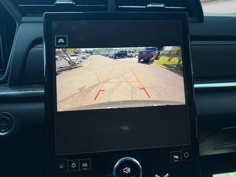 Used 2025 GMC Terrain Elevation AWD/4WD image 20