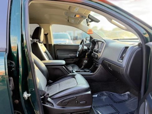 Used 2016 Chevrolet Colorado Z71 AWD/4WD image 12