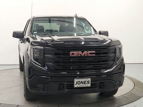 Used 2023 GMC Sierra 1500 Pro w/ Graphite Edition AWD/4WD image 2