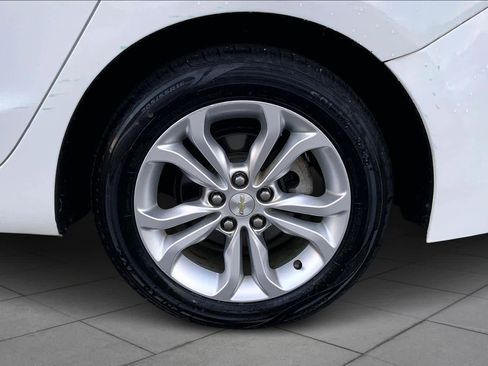 Used 2019 Chevrolet Cruze LT w/ LT Fleet Convenience Package image 10