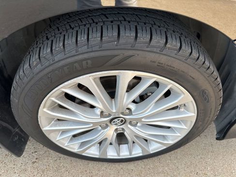 Used 2019 Toyota Camry XLE w/ Driver Assist Package FWD image 21