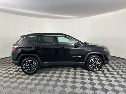 Certified 2023 Jeep Compass Limited AWD/4WD image 10