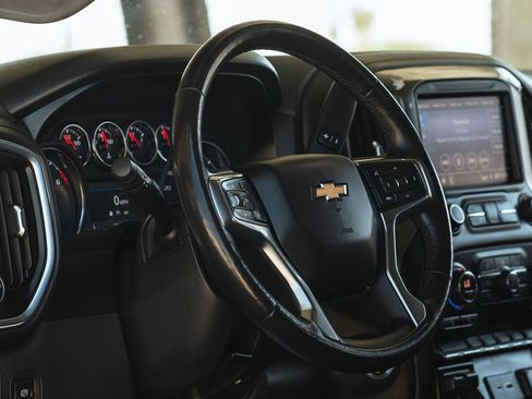 Used 2019 Chevrolet Silverado 1500 LT w/ Texas Edition image 15