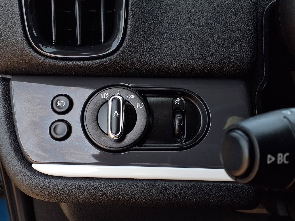 Used 2018 MINI Cooper Countryman S FWD image 15