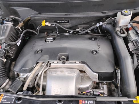 Used 2018 Chevrolet Equinox Premier image 36