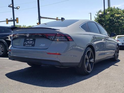 Used 2025 Honda Accord Sport image 9