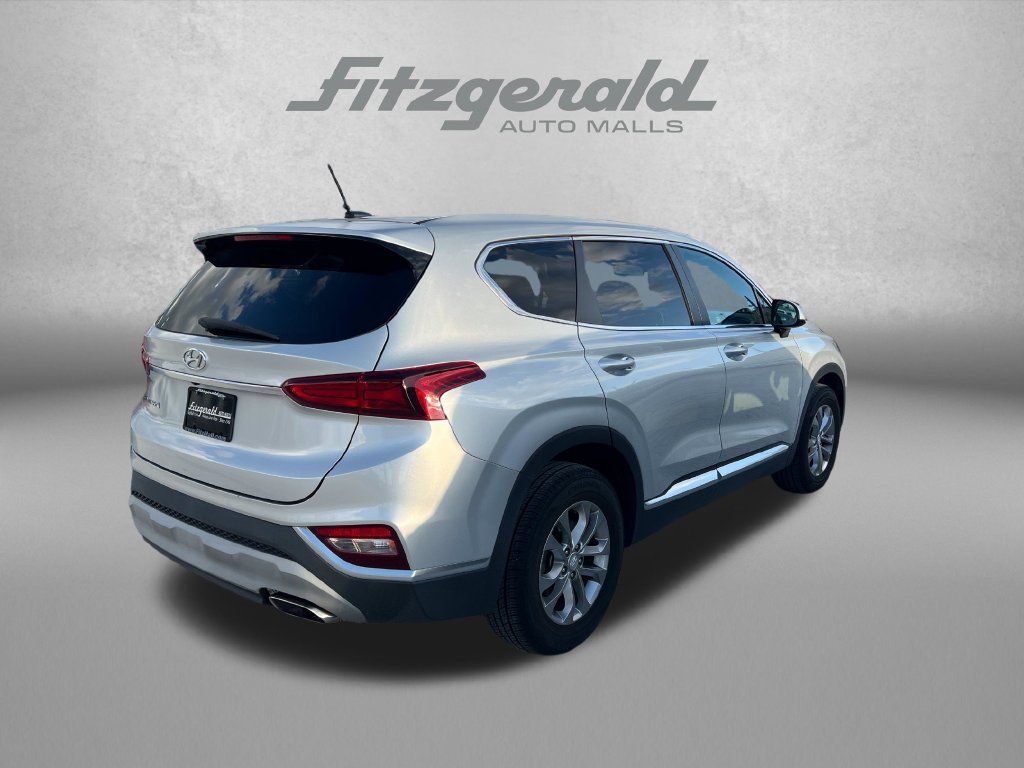 Used 2019 Hyundai Santa Fe SE FWD image 6