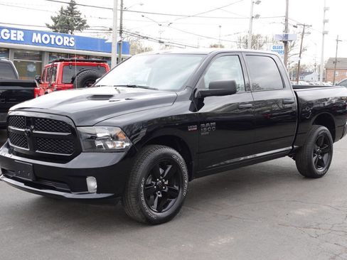 Used 2023 RAM 1500 Express w/ Wheel & Sound Group AWD/4WD image 1