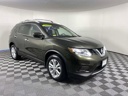 Used 2016 Nissan Rogue SV w/ SV Premium Package