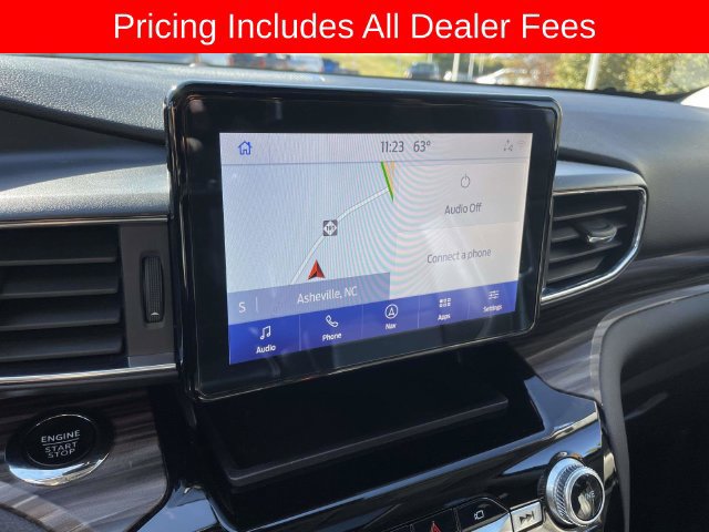 Used 2023 Ford Explorer Limited w/ Equipment Group 301A AWD/4WD image 32