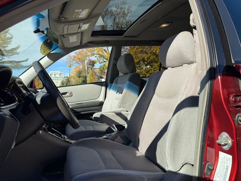 Used 2003 Toyota Highlander 4WD image 11