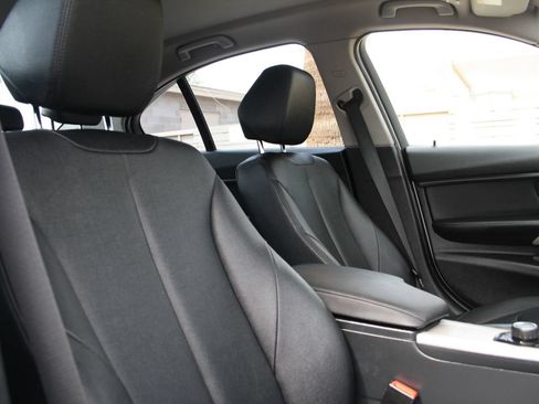 Used 2014 BMW 320i Sedan RWD image 24