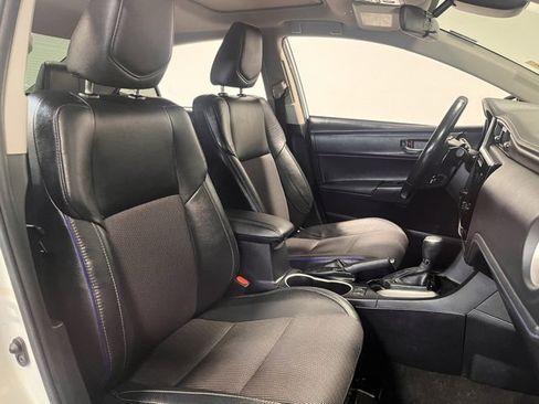 Used 2017 Toyota Corolla SE image 10