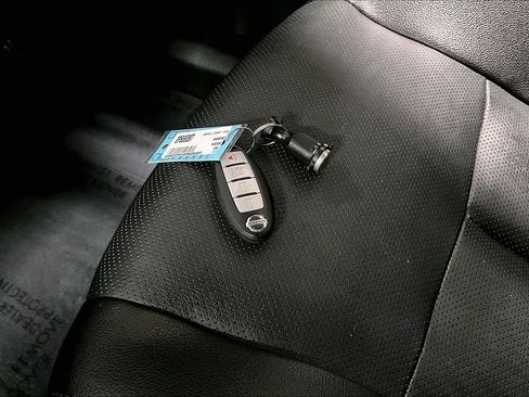 Used 2016 Nissan Rogue SL image 13