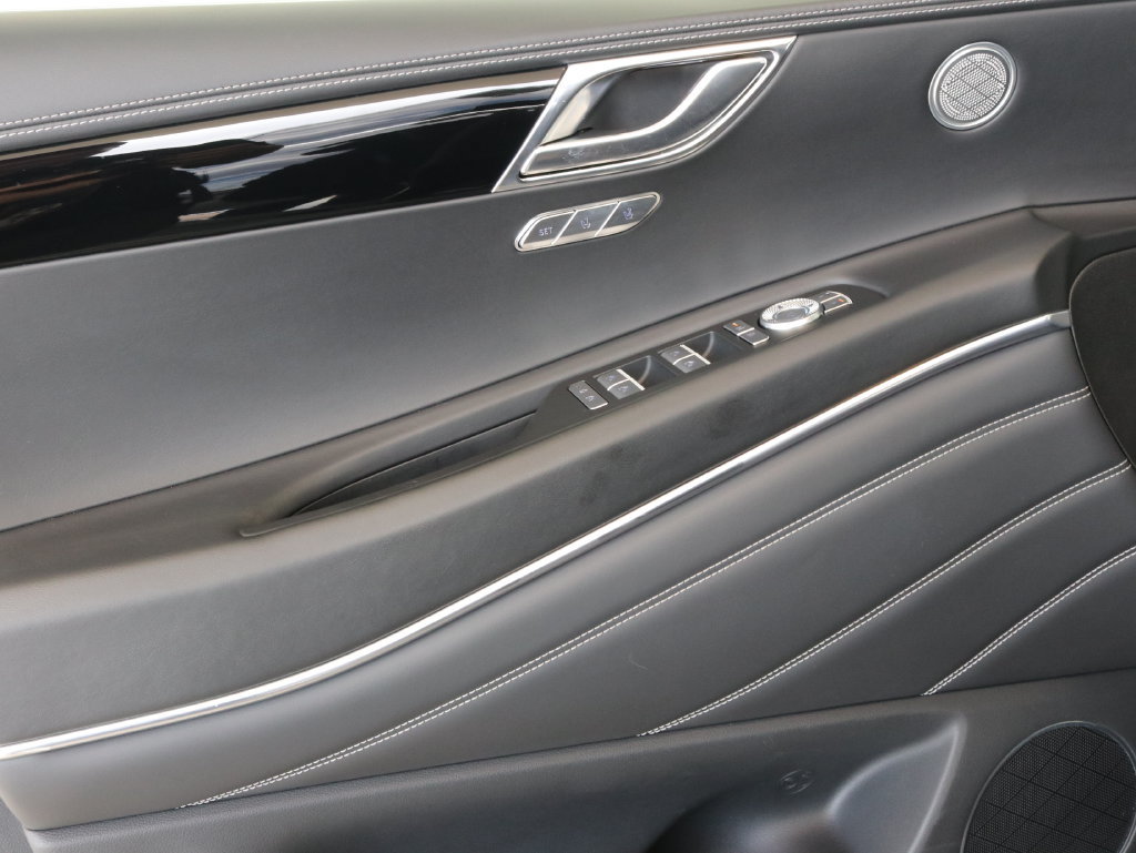 Used 2025 Genesis GV80 2.5T Standard AWD/4WD image 27