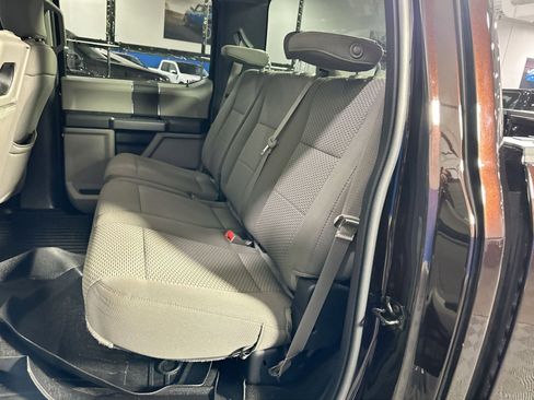 Used 2019 Ford F150 XLT image 33