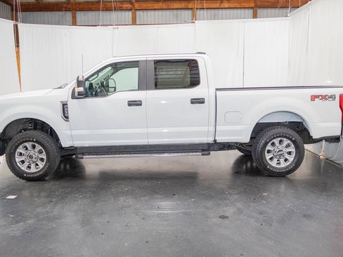 Used 2022 Ford F250 XL w/ STX Appearance Package image 6