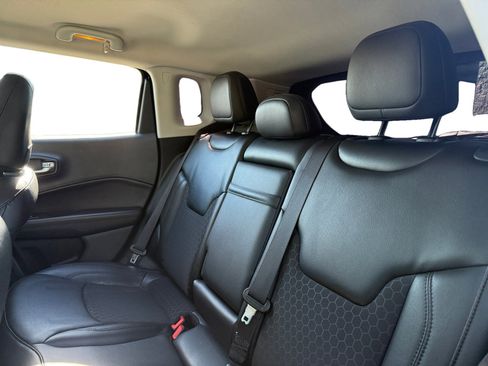 Used 2019 Jeep Compass Altitude image 12