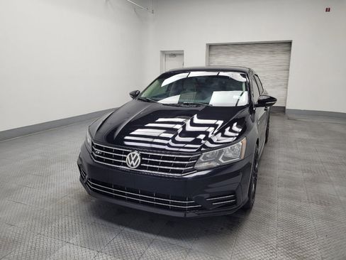 Used 2017 Volkswagen Passat 1.8T R-Line FWD image 15