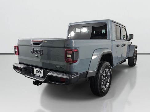 New 2026 Jeep Gladiator Sport AWD/4WD image 4