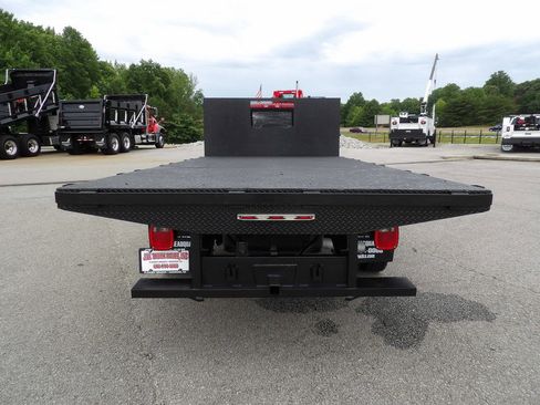 Used 2022 RAM 5500 SLT w/ Quick Order Package 2YG SLT AWD/4WD image 6