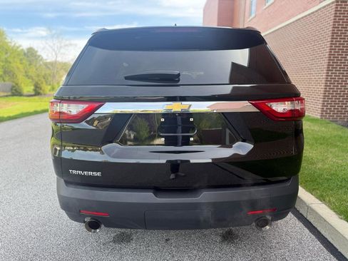 Used 2020 Chevrolet Traverse LS FWD image 13