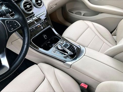 Used 2018 Mercedes-Benz GLC 300 GLC 300 w/ Multimedia Package image 12