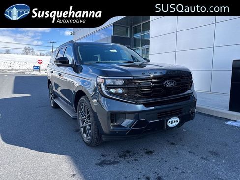 New 2026 Ford Expedition Platinum w/ Stealth Appearance Package image 1