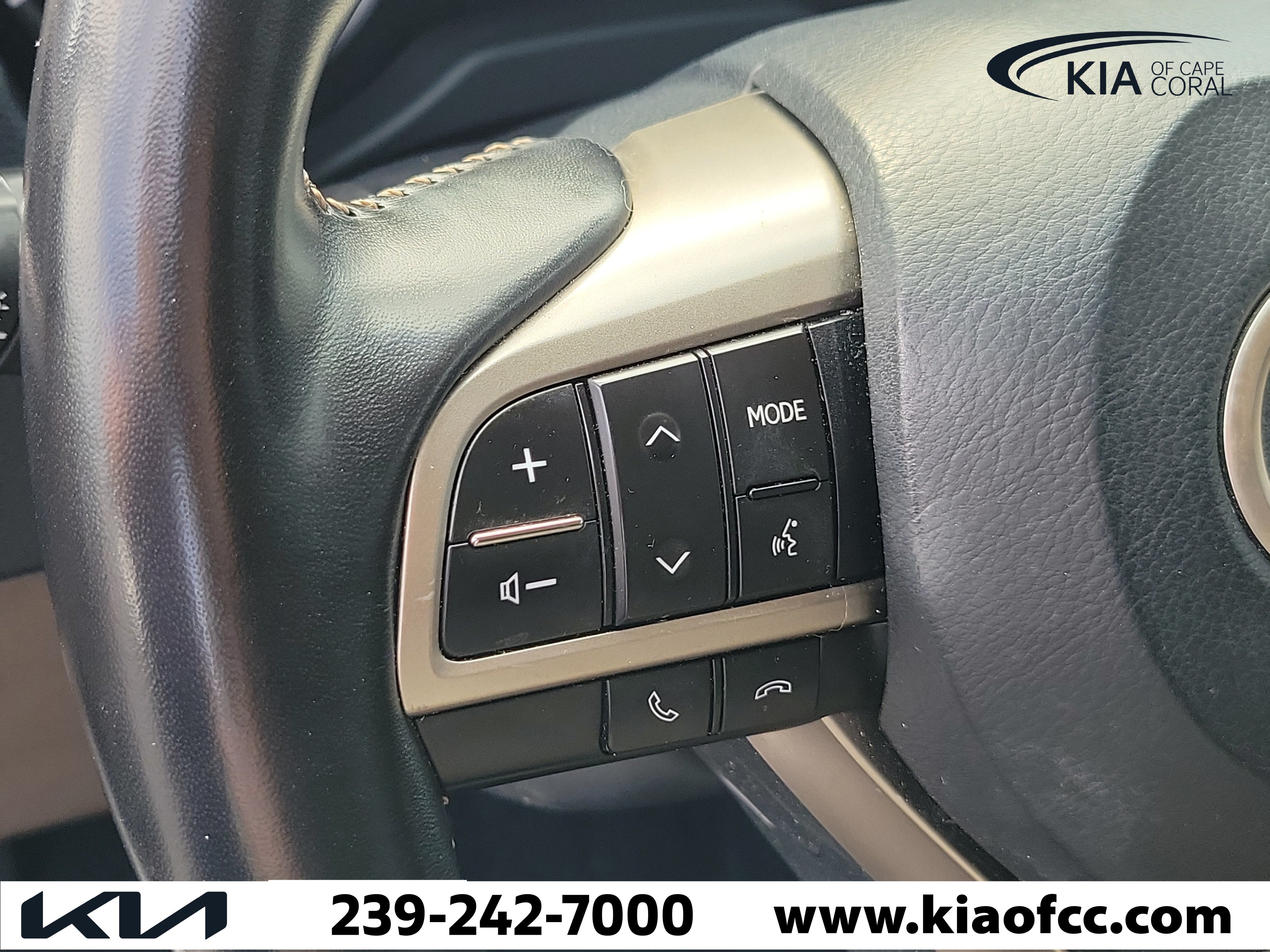 Used 2021 Lexus GX 460 Premium w/ Premium Package AWD/4WD image 25