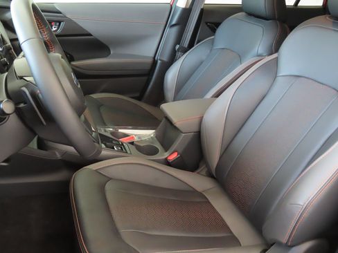 Used 2025 Subaru Crosstrek 2.5i Limited w/ Crosstrek Mirror Package AWD/4WD image 11