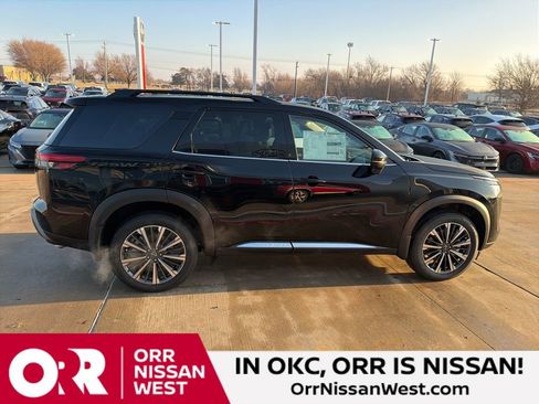 New 2026 Nissan Pathfinder Platinum image 6