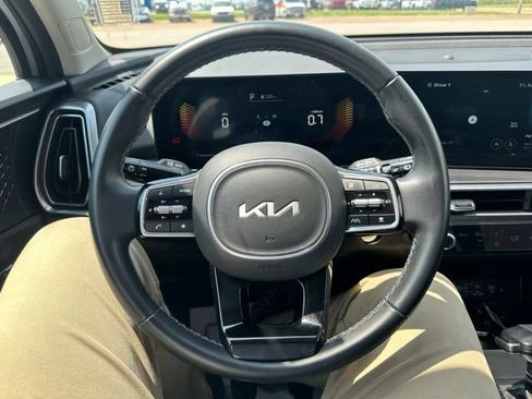 Used 2025 Kia Sorento S w/ Panoramic Sunroof Package FWD image 38