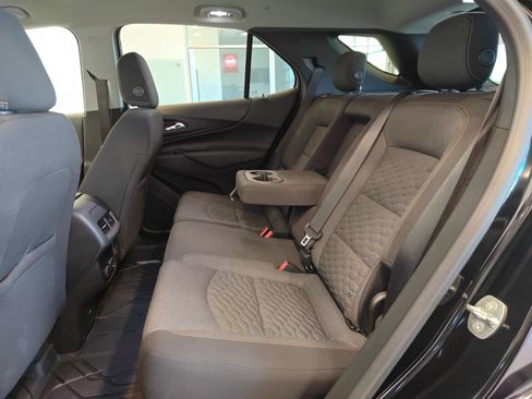 Used 2018 Chevrolet Equinox LT w/ Redline Edition AWD/4WD image 12