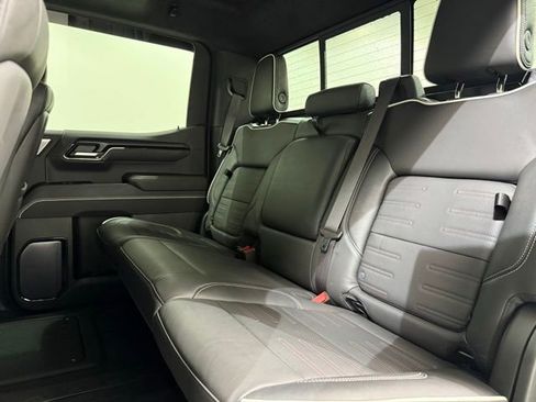 Used 2023 GMC Sierra 1500 AT4X image 27