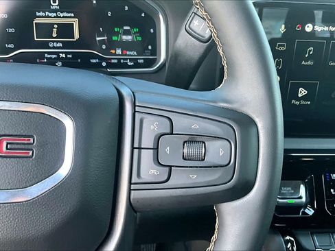 Used 2025 GMC Sierra 2500 AT4 w/ Technology Package AWD/4WD image 21