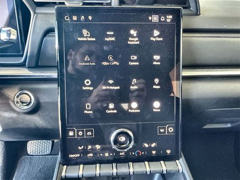 Certified 2025 GMC Terrain Elevation image 13