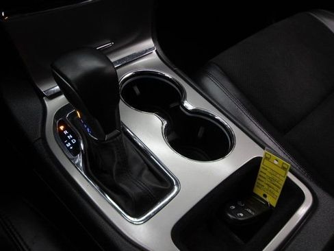 Used 2021 Jeep Grand Cherokee Laredo X image 20