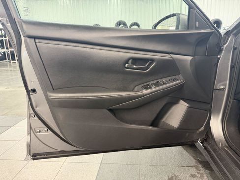 Used 2024 Nissan Sentra S FWD image 15