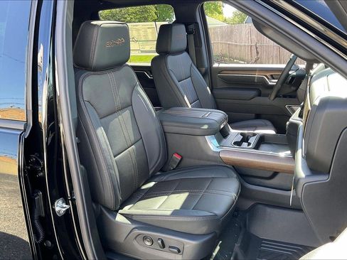 New 2026 Chevrolet Silverado 2500 High Country w/ High Country Premium Package AWD/4WD image 29