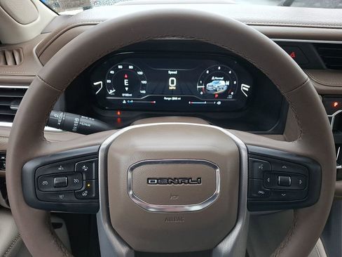 Used 2023 GMC Yukon Denali w/ LPO, Floor Liner Package image 21