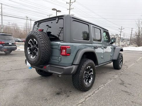 Used 2025 Jeep Wrangler Unlimited Rubicon 4xe image 9