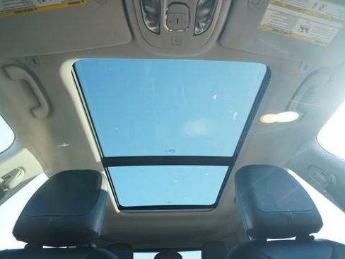 Used 2018 Jeep Compass Trailhawk w/ Leather Interior Group image 12