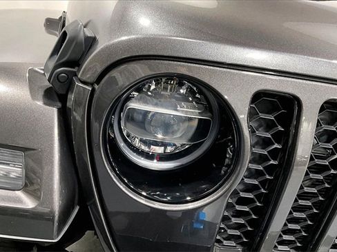 Used 2021 Jeep Wrangler Unlimited Sahara image 29