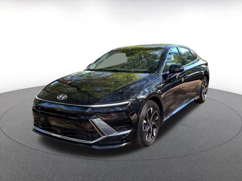 Used 2025 Hyundai Sonata SEL image 3