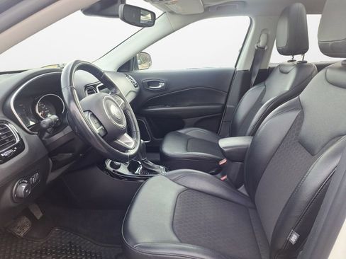 Used 2021 Jeep Compass Latitude w/ Sun and Sound Group image 9