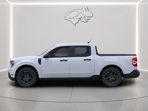 New 2026 Ford Maverick XLT w/ XLT Luxury Package AWD/4WD image 3