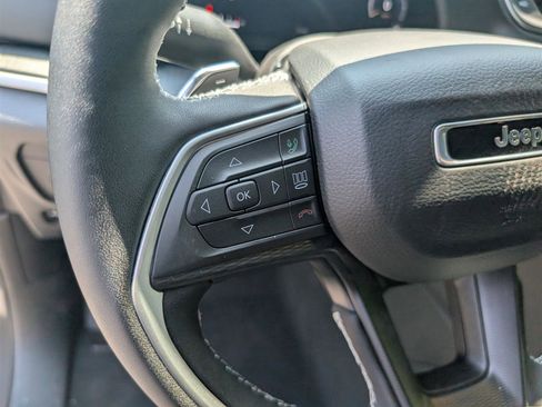 New 2025 Jeep Grand Cherokee Laredo X w/ Luxury Tech Group I image 22